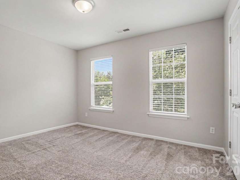 5336 Beam Lake Drive, Charlotte, NC 28216.  MLS# CAR4398542, YatesRealty ID 35483. 