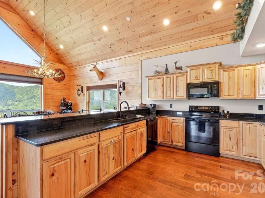 25 Forest Drive, Marion, NC 28752.  MLS# CAR4393492, YatesRealty ID 35484. 
