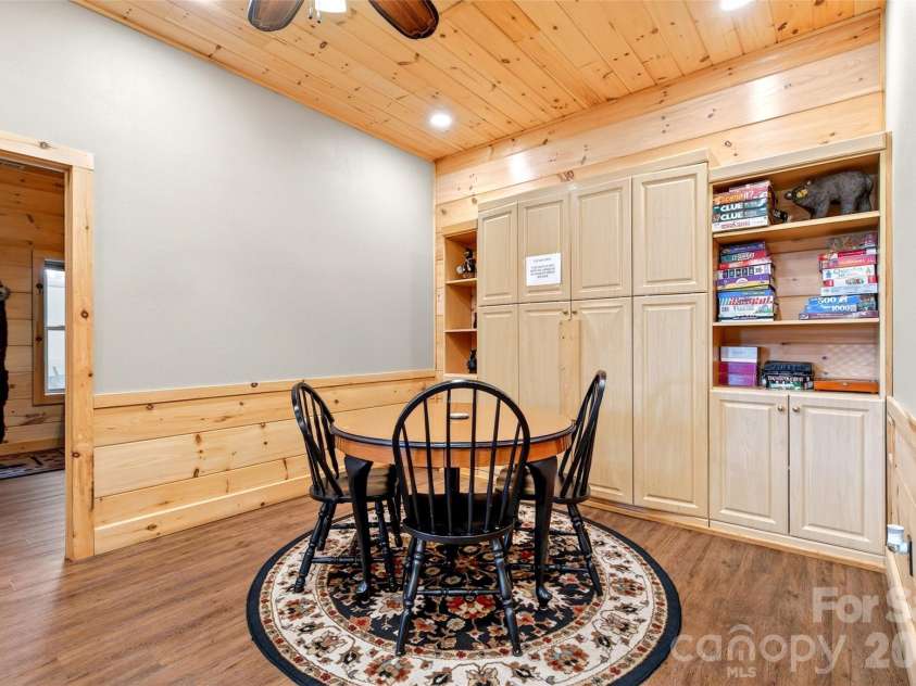 25 Forest Drive, Marion, NC 28752.  MLS# CAR4393492, YatesRealty ID 35484. 