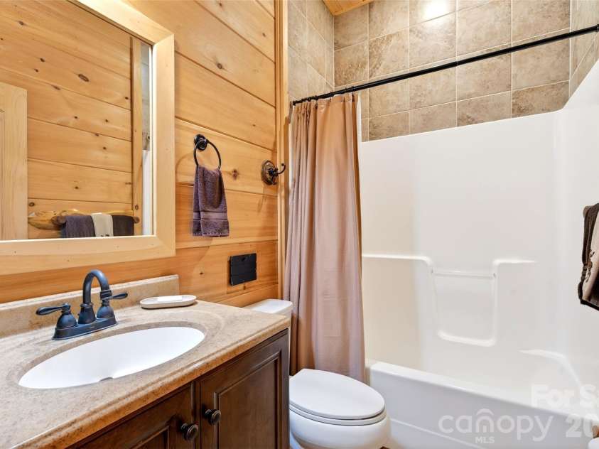 25 Forest Drive, Marion, NC 28752.  MLS# CAR4393492, YatesRealty ID 35484. 