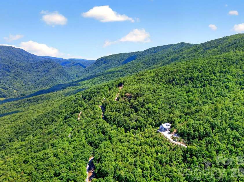 25 Forest Drive, Marion, NC 28752.  MLS# CAR4393492, YatesRealty ID 35484. 
