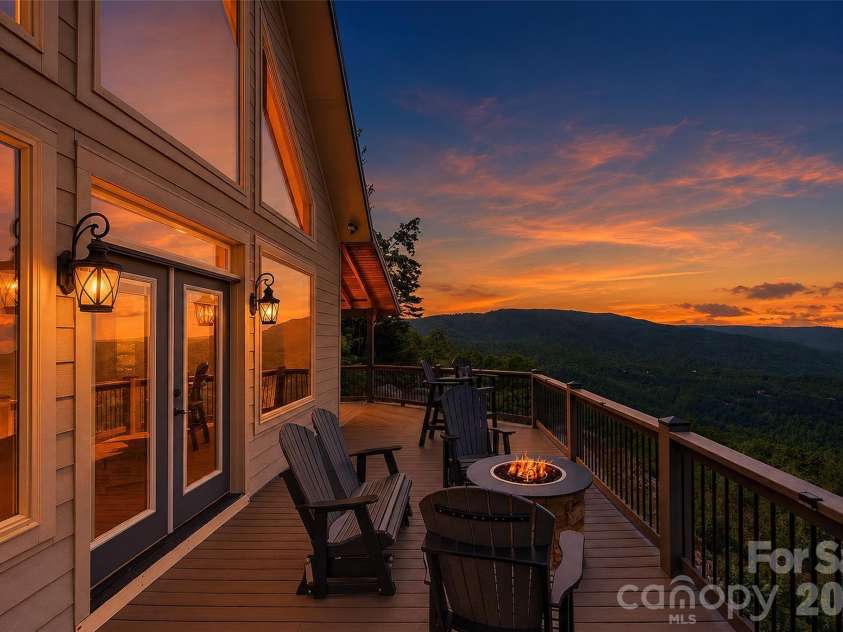 25 Forest Drive, Marion, NC 28752.  MLS# CAR4393492, YatesRealty ID 35484. 