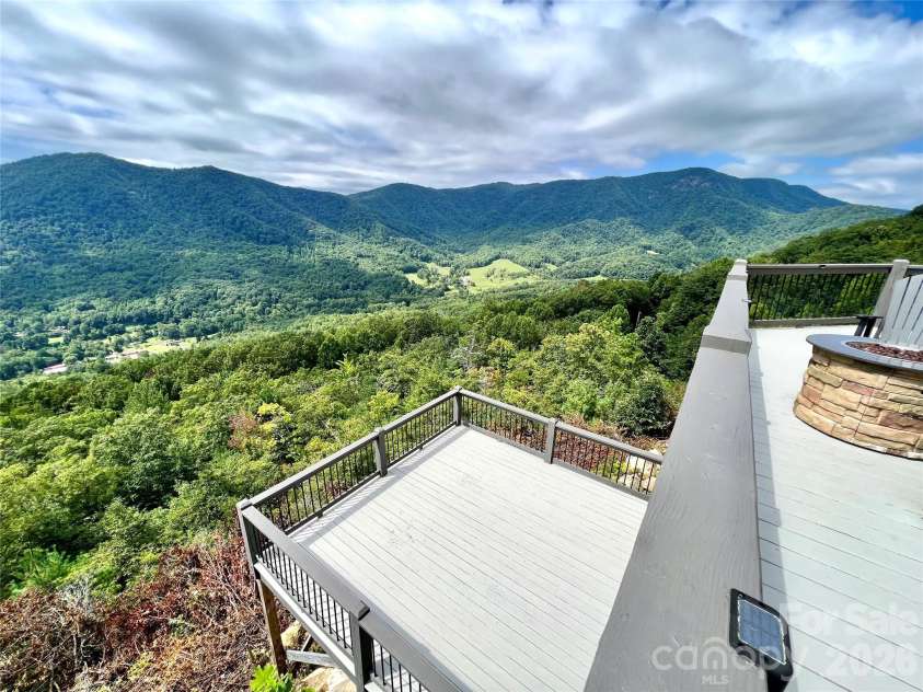 25 Forest Drive, Marion, NC 28752.  MLS# CAR4393492, YatesRealty ID 35484. 