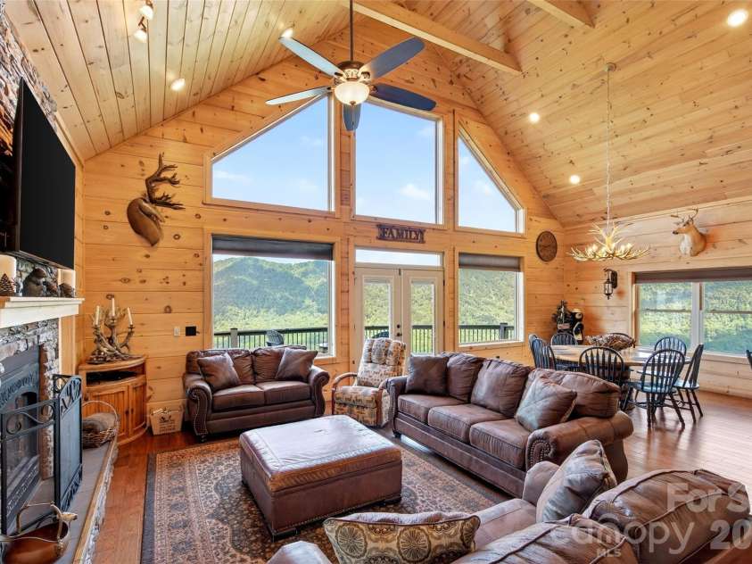25 Forest Drive, Marion, NC 28752.  MLS# CAR4393492, YatesRealty ID 35484. 