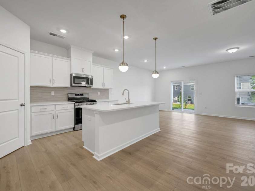 2694 Yeager Drive, Concord, NC 28027.  MLS# CAR4391059, YatesRealty ID 35486. Kitchen