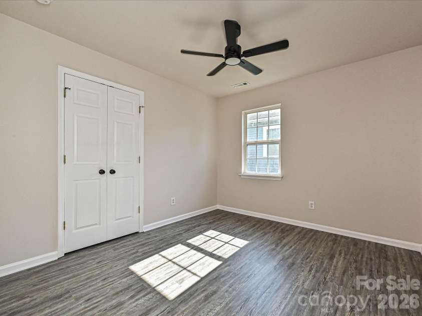 817 Wainwright Avenue, Charlotte, NC 28206.  MLS# CAR4394266, YatesRealty ID 35487. Bedroom 3