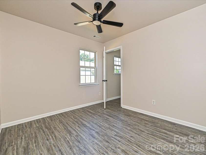 817 Wainwright Avenue, Charlotte, NC 28206.  MLS# CAR4394266, YatesRealty ID 35487. Bedroom 4