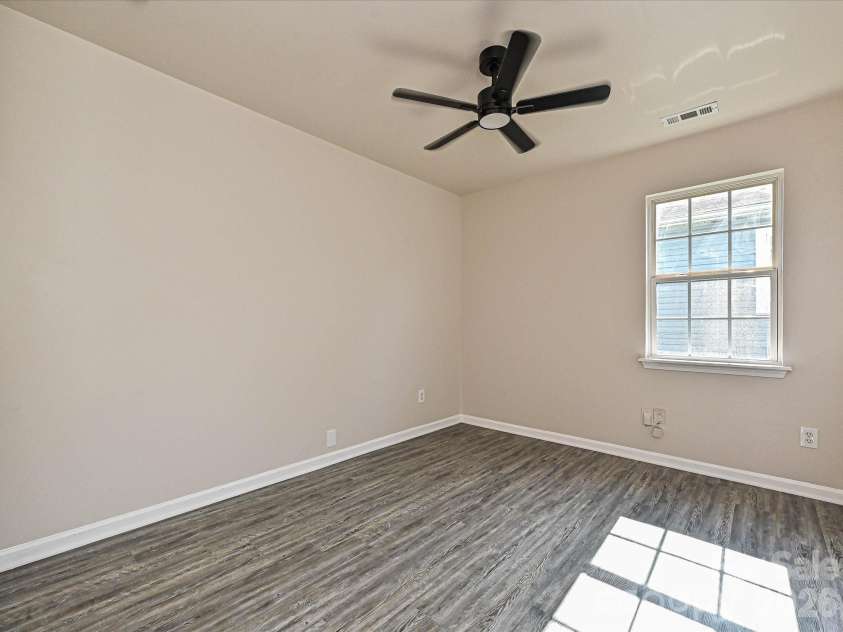817 Wainwright Avenue, Charlotte, NC 28206.  MLS# CAR4394266, YatesRealty ID 35487. Bedroom 5