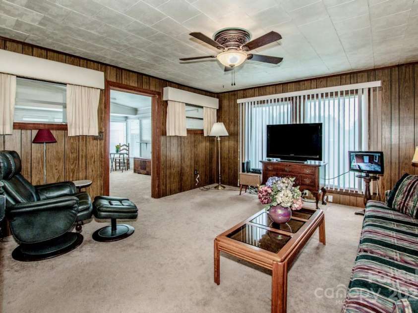 155 Parkertown Road, Mooresville, NC 28115.  MLS# CAR4295452, YatesRealty ID 35488. 