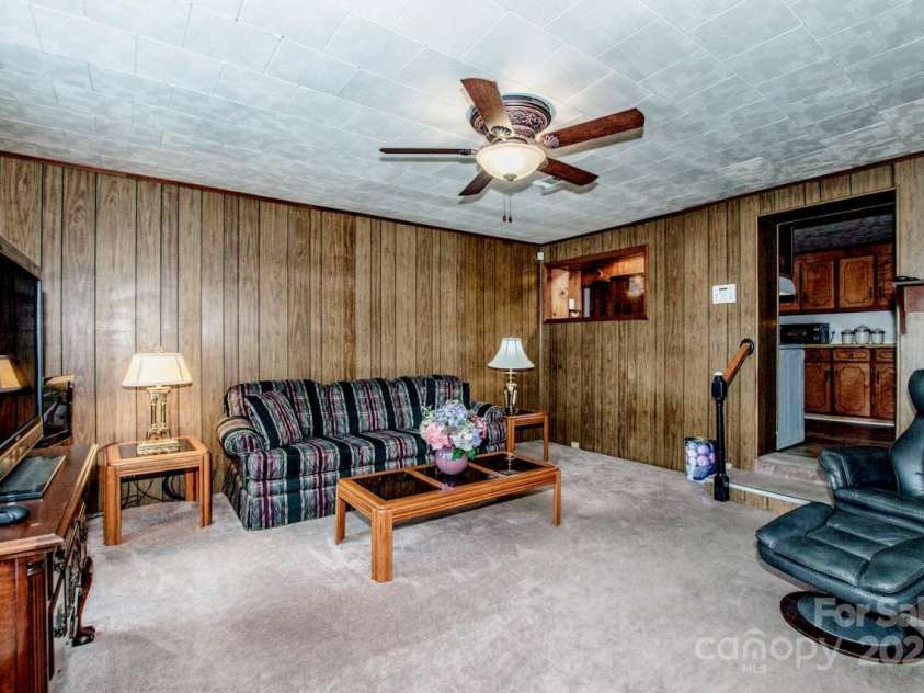155 Parkertown Road, Mooresville, NC 28115.  MLS# CAR4295452, YatesRealty ID 35488. 
