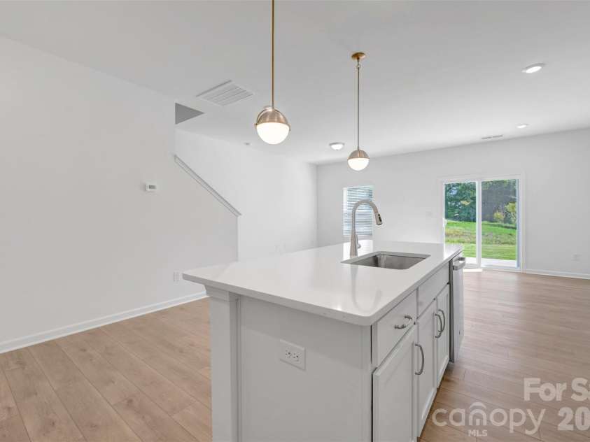 781 Kitfox Drive, Concord, NC 28027.  MLS# CAR4391069, YatesRealty ID 35489. Kitchen