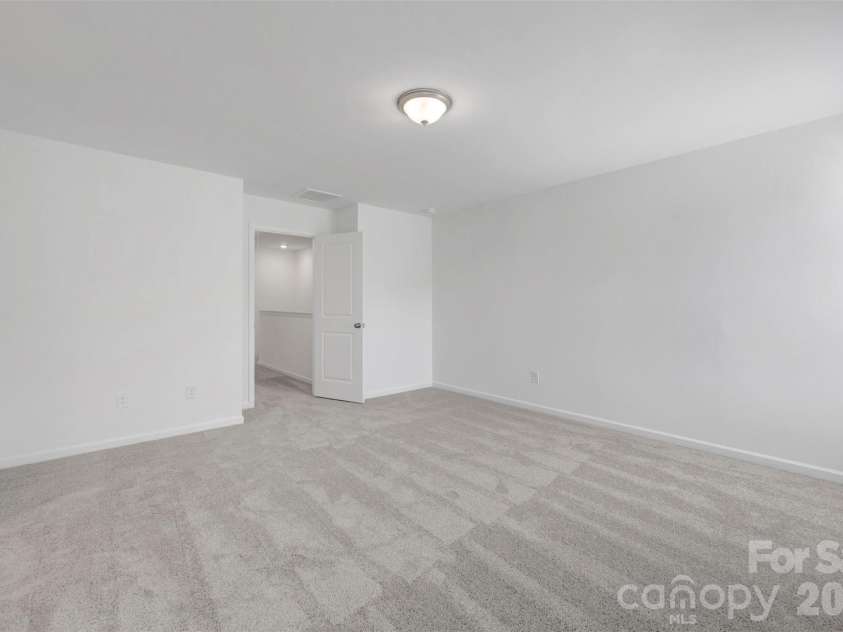 781 Kitfox Drive, Concord, NC 28027.  MLS# CAR4391069, YatesRealty ID 35489. Owner's suite
