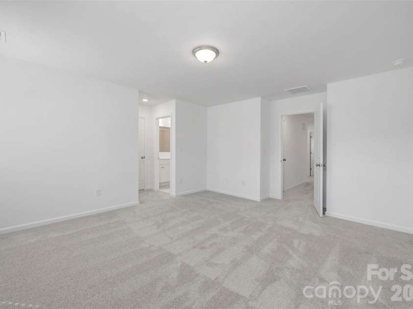 781 Kitfox Drive, Concord, NC 28027.  MLS# CAR4391069, YatesRealty ID 35489. Owner's suite