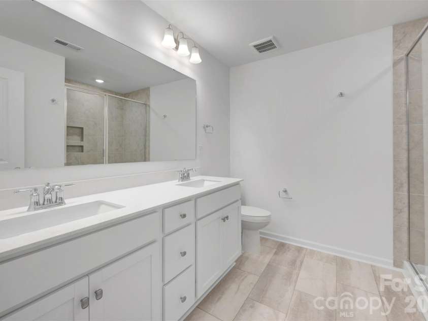 781 Kitfox Drive, Concord, NC 28027.  MLS# CAR4391069, YatesRealty ID 35489. Owner's suite