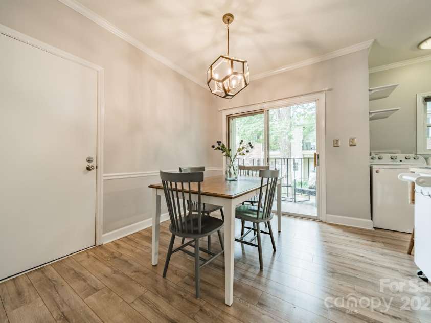 5927 Quail Hollow Road, Charlotte, NC 28210.  MLS# CAR4260854, YatesRealty ID 3549. 