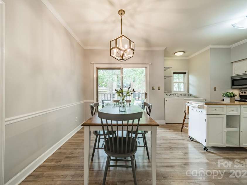 5927 Quail Hollow Road, Charlotte, NC 28210.  MLS# CAR4260854, YatesRealty ID 3549. 