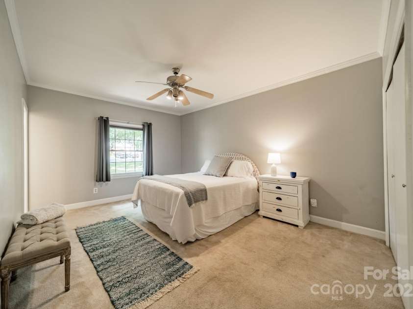 5927 Quail Hollow Road, Charlotte, NC 28210.  MLS# CAR4260854, YatesRealty ID 3549. 