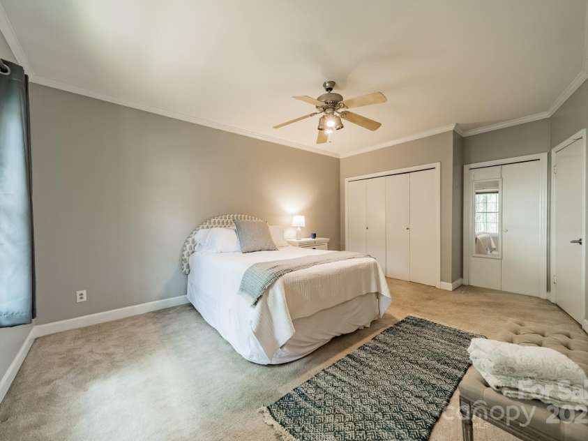 5927 Quail Hollow Road, Charlotte, NC 28210.  MLS# CAR4260854, YatesRealty ID 3549. 