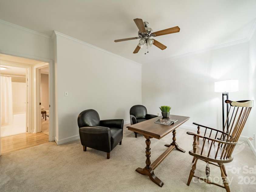 5927 Quail Hollow Road, Charlotte, NC 28210.  MLS# CAR4260854, YatesRealty ID 3549. 