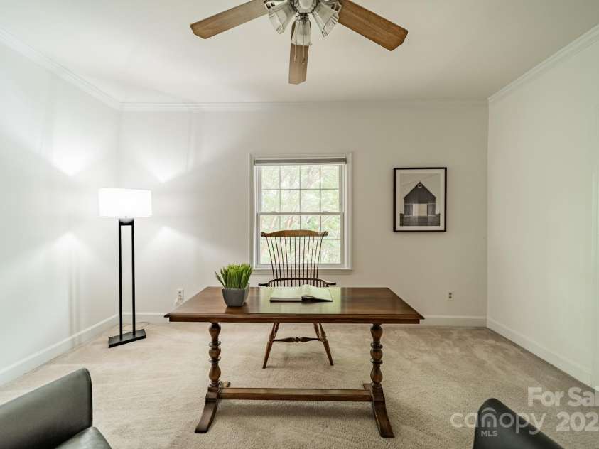 5927 Quail Hollow Road, Charlotte, NC 28210.  MLS# CAR4260854, YatesRealty ID 3549. 