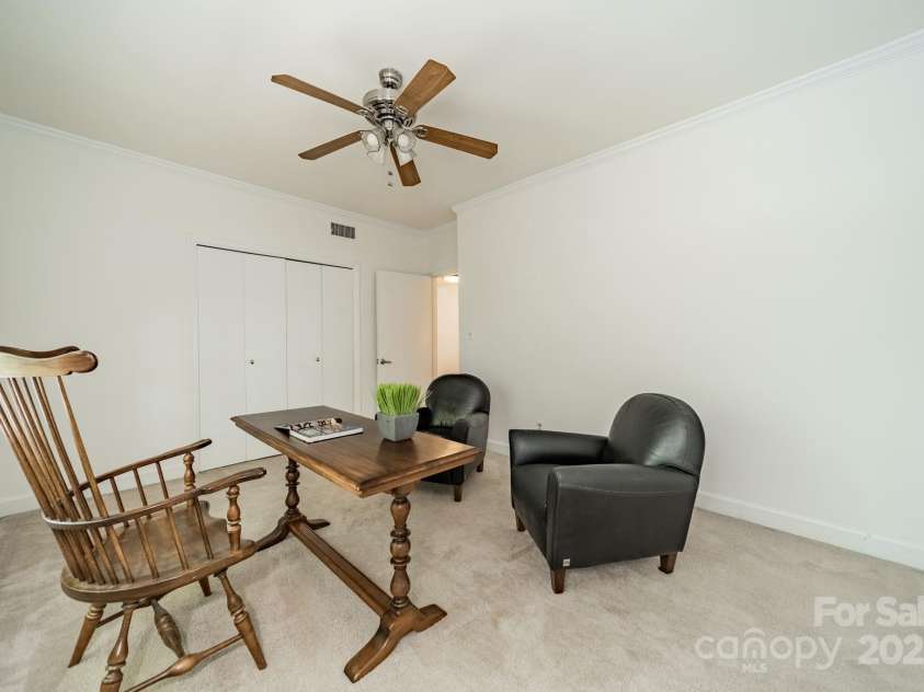 5927 Quail Hollow Road, Charlotte, NC 28210.  MLS# CAR4260854, YatesRealty ID 3549. 