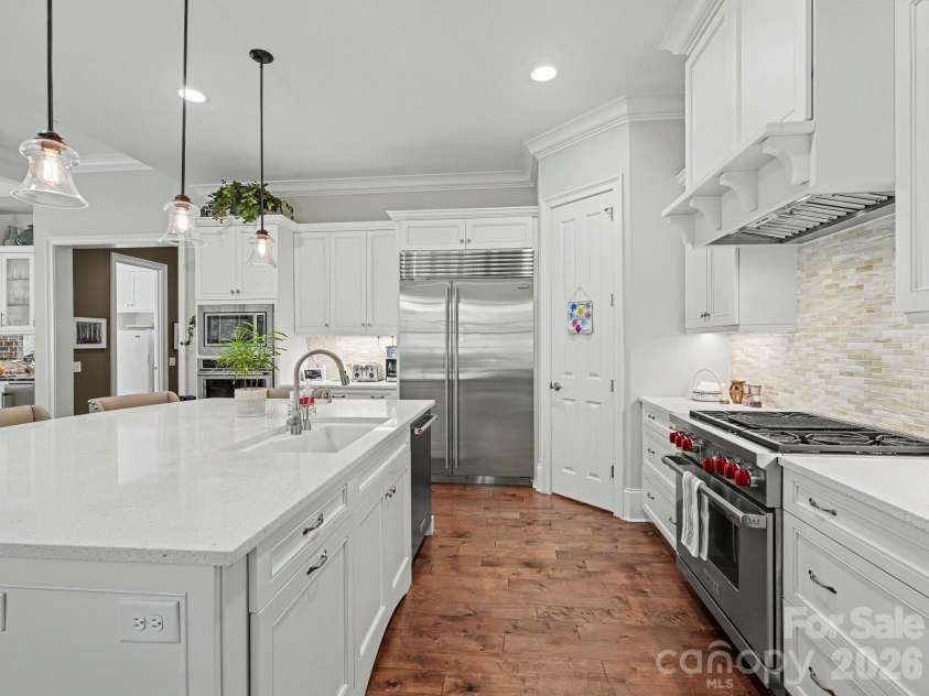 10530 Sweetleaf Place, Charlotte, NC 28278.  MLS# CAR4399864, YatesRealty ID 35490. Wolf range with vent hood.