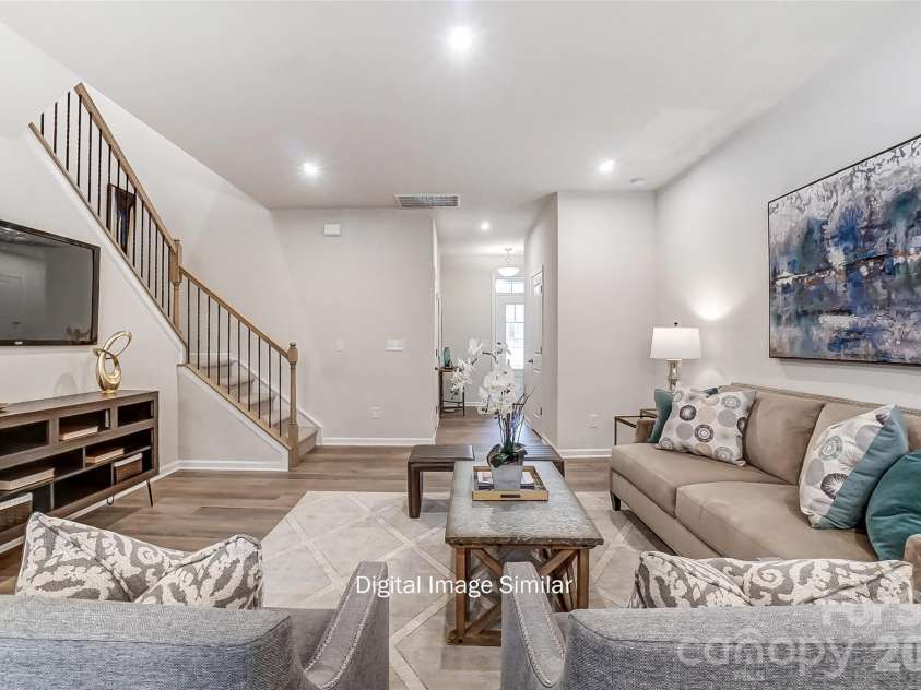 7516 Hodges Meadow Lane, Charlotte, NC 28213.  MLS# CAR4389020, YatesRealty ID 35491. 