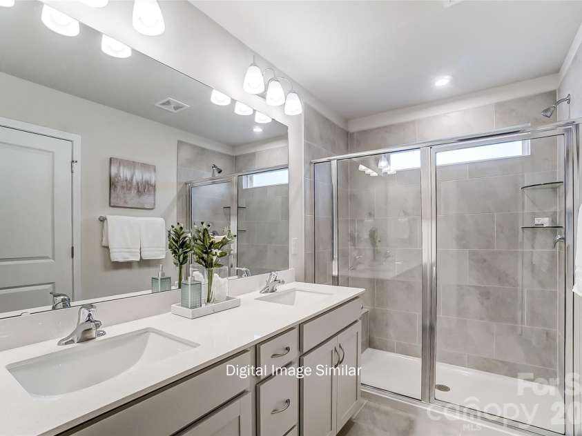 7516 Hodges Meadow Lane, Charlotte, NC 28213.  MLS# CAR4389020, YatesRealty ID 35491. 