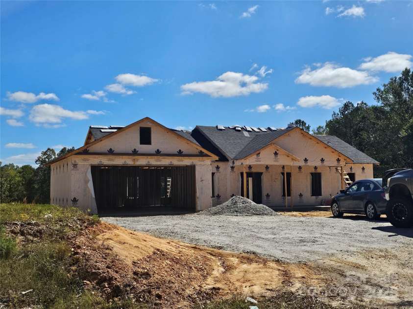 1062 Garnette Road, Lancaster, SC 29720.  MLS# CAR4297177, YatesRealty ID 35492. 