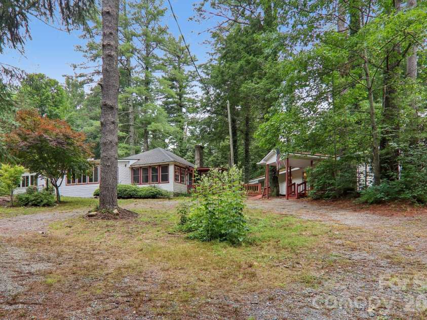 61 Bo Diddly Lane, Cedar Mountain, NC 28718.  MLS# CAR4399464, YatesRealty ID 35495. 