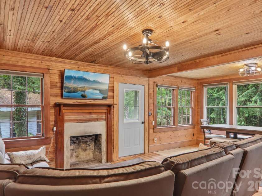 61 Bo Diddly Lane, Cedar Mountain, NC 28718.  MLS# CAR4399464, YatesRealty ID 35495. 