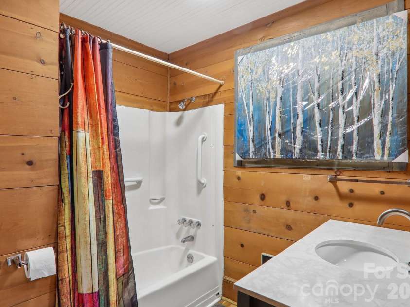 61 Bo Diddly Lane, Cedar Mountain, NC 28718.  MLS# CAR4399464, YatesRealty ID 35495. 