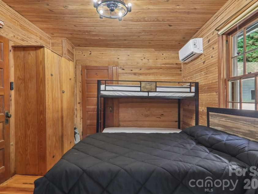 61 Bo Diddly Lane, Cedar Mountain, NC 28718.  MLS# CAR4399464, YatesRealty ID 35495. 