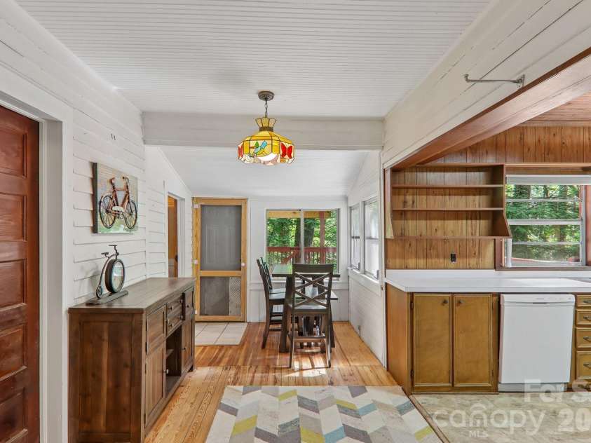 61 Bo Diddly Lane, Cedar Mountain, NC 28718.  MLS# CAR4399464, YatesRealty ID 35495. 