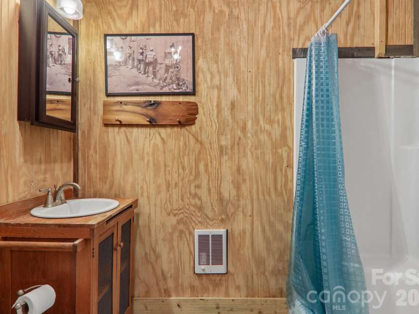 61 Bo Diddly Lane, Cedar Mountain, NC 28718.  MLS# CAR4399464, YatesRealty ID 35495. 