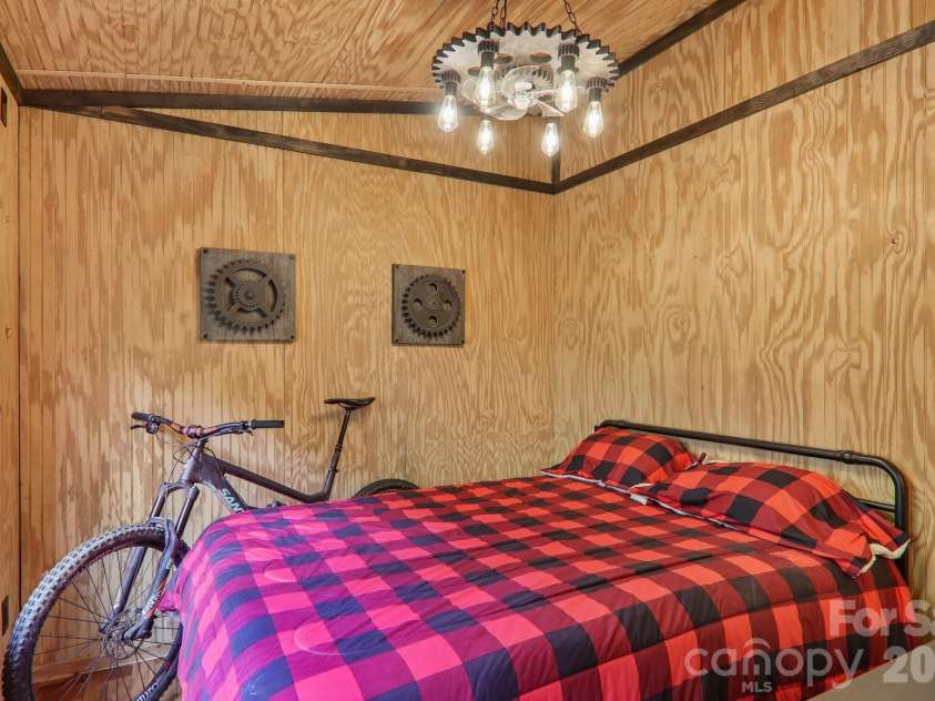 61 Bo Diddly Lane, Cedar Mountain, NC 28718.  MLS# CAR4399464, YatesRealty ID 35495. 