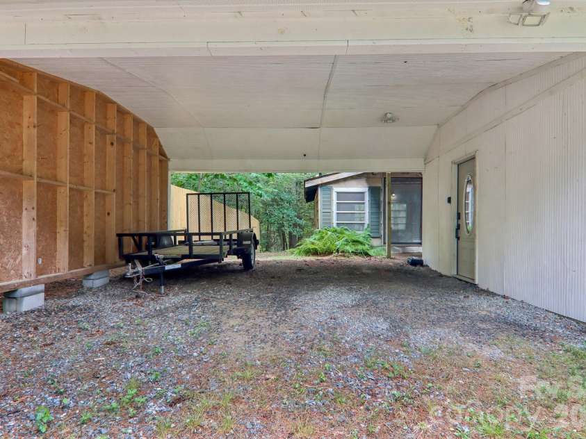 61 Bo Diddly Lane, Cedar Mountain, NC 28718.  MLS# CAR4399464, YatesRealty ID 35495. 
