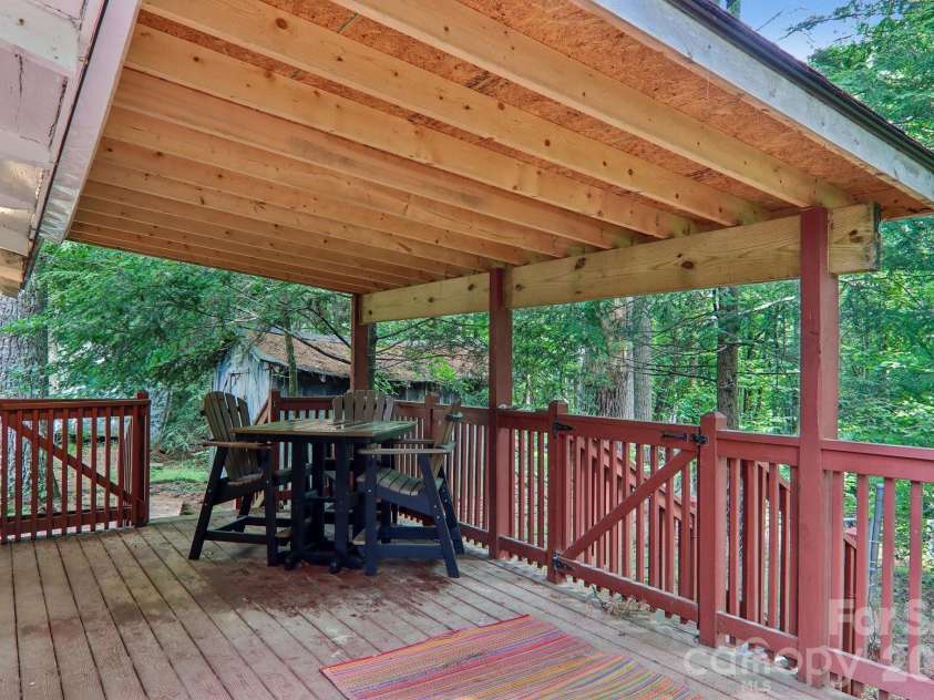 61 Bo Diddly Lane, Cedar Mountain, NC 28718.  MLS# CAR4399464, YatesRealty ID 35495. 