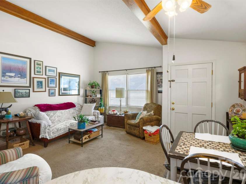 6010 Pleasant Grove Road, Charlotte, NC 28216.  MLS# CAR4401539, YatesRealty ID 35498. 