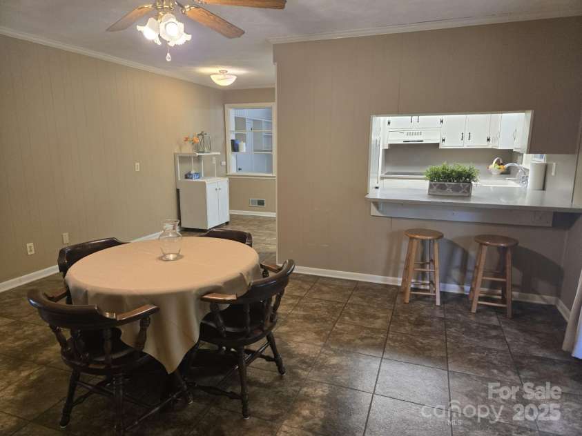 9517 Gregory Place, Charlotte, NC 28227.  MLS# CAR4290729, YatesRealty ID 35498. 