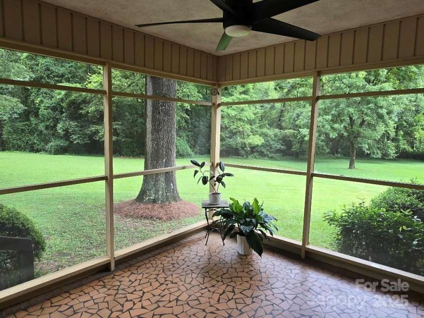 9517 Gregory Place, Charlotte, NC 28227.  MLS# CAR4290729, YatesRealty ID 35498. 