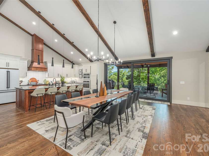 28 & 30 Garren View Drive, Fairview, NC 28730.  MLS# CAR4397889, YatesRealty ID 35499. 