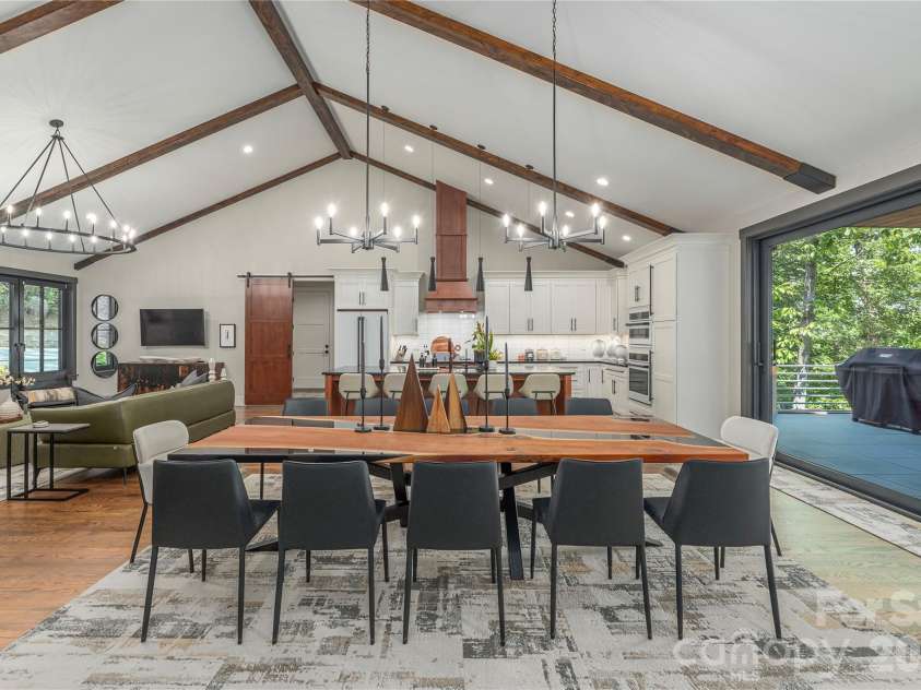 28 & 30 Garren View Drive, Fairview, NC 28730.  MLS# CAR4397889, YatesRealty ID 35499. 