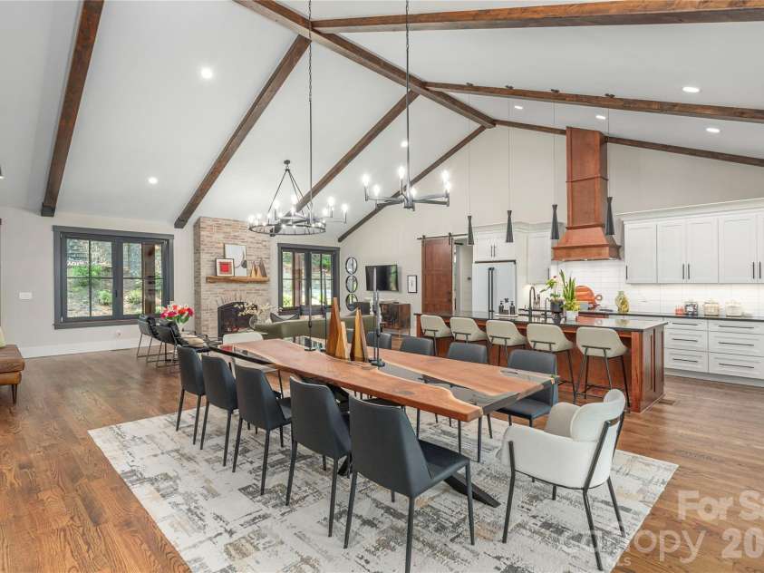 28 & 30 Garren View Drive, Fairview, NC 28730.  MLS# CAR4397889, YatesRealty ID 35499. 