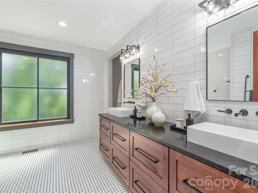 28 & 30 Garren View Drive, Fairview, NC 28730.  MLS# CAR4397889, YatesRealty ID 35499. Large vanity