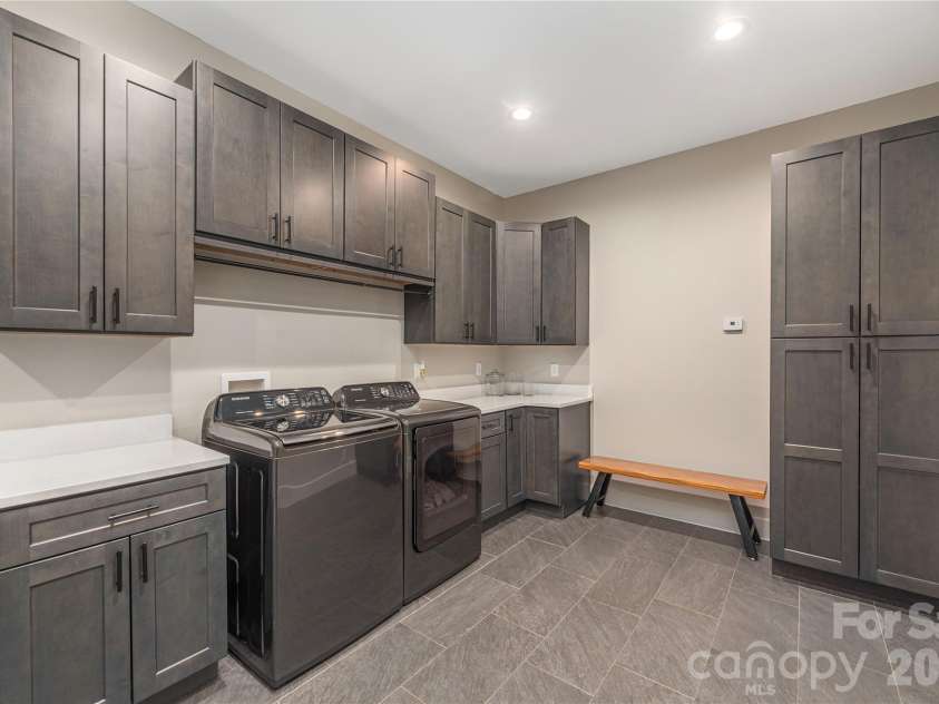 28 & 30 Garren View Drive, Fairview, NC 28730.  MLS# CAR4397889, YatesRealty ID 35499. Laundry/mudroom
