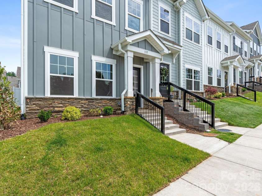 137 Cherry Springs Lane, Asheville, NC 28804.  MLS# CAR4385529, YatesRealty ID 355. 