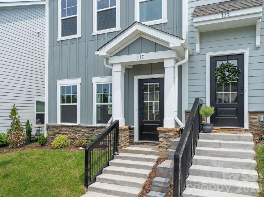 137 Cherry Springs Lane, Asheville, NC 28804.  MLS# CAR4385529, YatesRealty ID 355. 