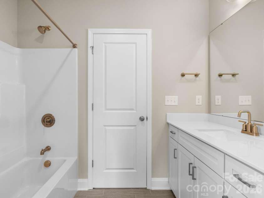 137 Cherry Springs Lane, Asheville, NC 28804.  MLS# CAR4385529, YatesRealty ID 355. 
