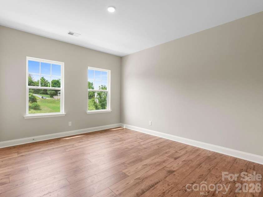 137 Cherry Springs Lane, Asheville, NC 28804.  MLS# CAR4385529, YatesRealty ID 355. 